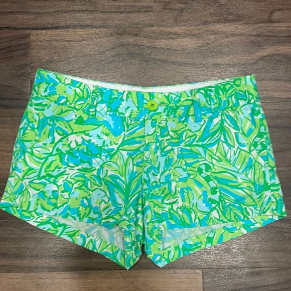 Lilly Pulitzer Shorts - Picture 1 of 3